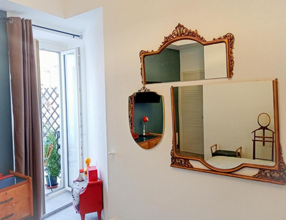 Mr Square Apartment คาตาเนีย ภายนอก รูปภาพ