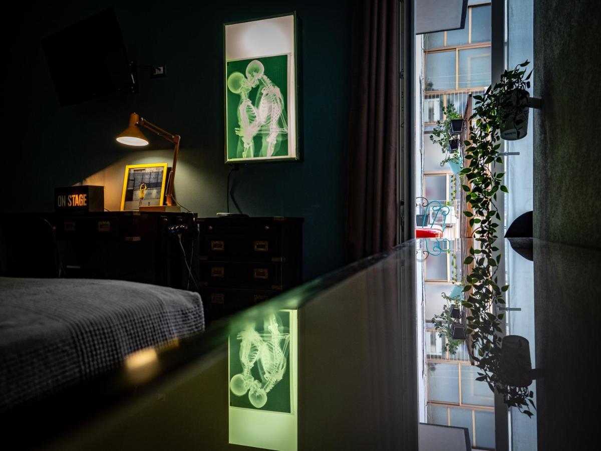 Mr Square Apartment คาตาเนีย ภายนอก รูปภาพ